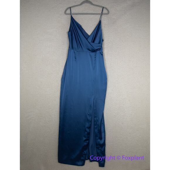 Keepsake‎ This Moment Gown in Dusty Blue size L - Picture 4 of 14